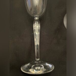 2 wine Glasses Model Clara IN Crystal
Baccarat